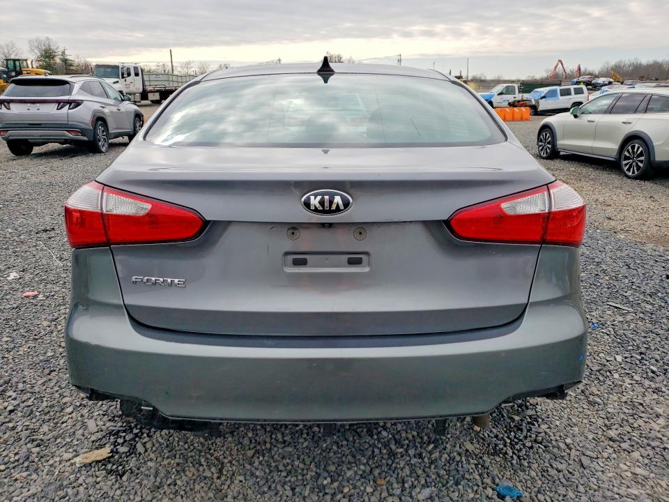 Продажа на аукционе авто 2016 Kia Forte, vin: KNAFX4A6XG5584434, номер лота: 46447376