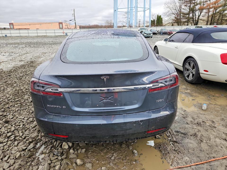 Продажа на аукционе авто 2018 Tesla Model S, vin: 5YJSA1E2XJF258115, номер лота: 46502086