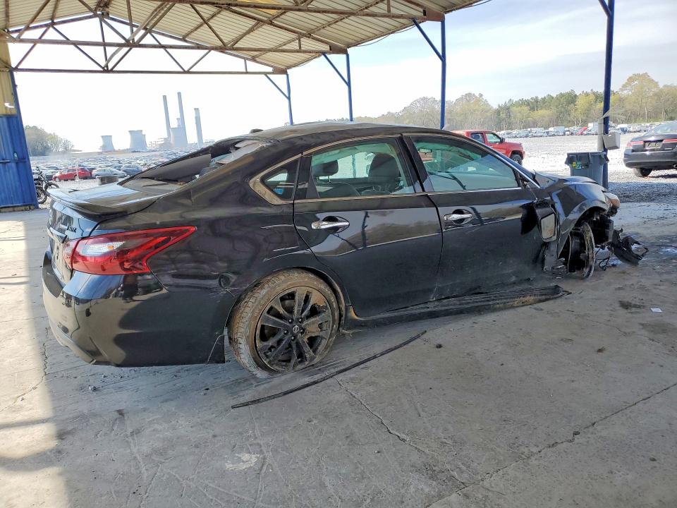 46961386 :رقم المزاد ، 1N4AL3AP7JC284967 vin ، 2018 Nissan Altima مزاد بيع