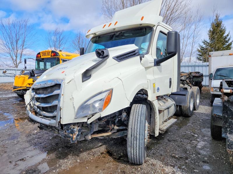Продаж на аукціоні авто 2018 Freightliner Cascadia 126, vin: 3AKJHLDV7JSJS4137, номер лоту: 45759046