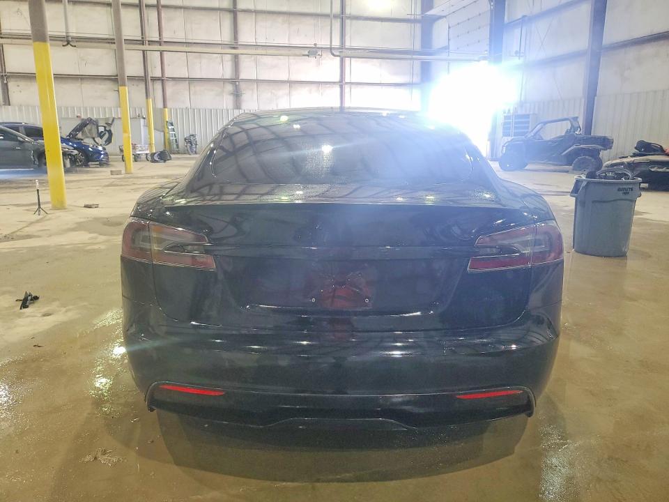 Продажа на аукционе авто 2022 Tesla Model S, vin: 5YJSA1E61NF460804, номер лота: 47956326
