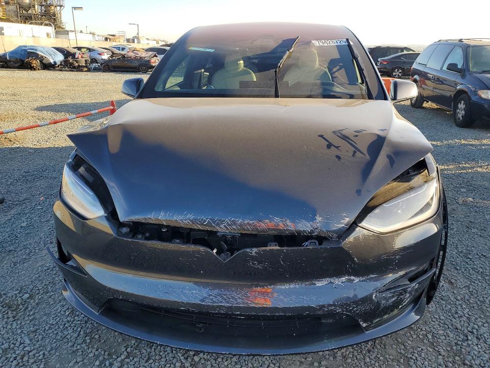 Продаж на аукціоні авто 2025 Tesla Model X, vin: 7SAXCBE65SF470871, номер лоту: 79428725