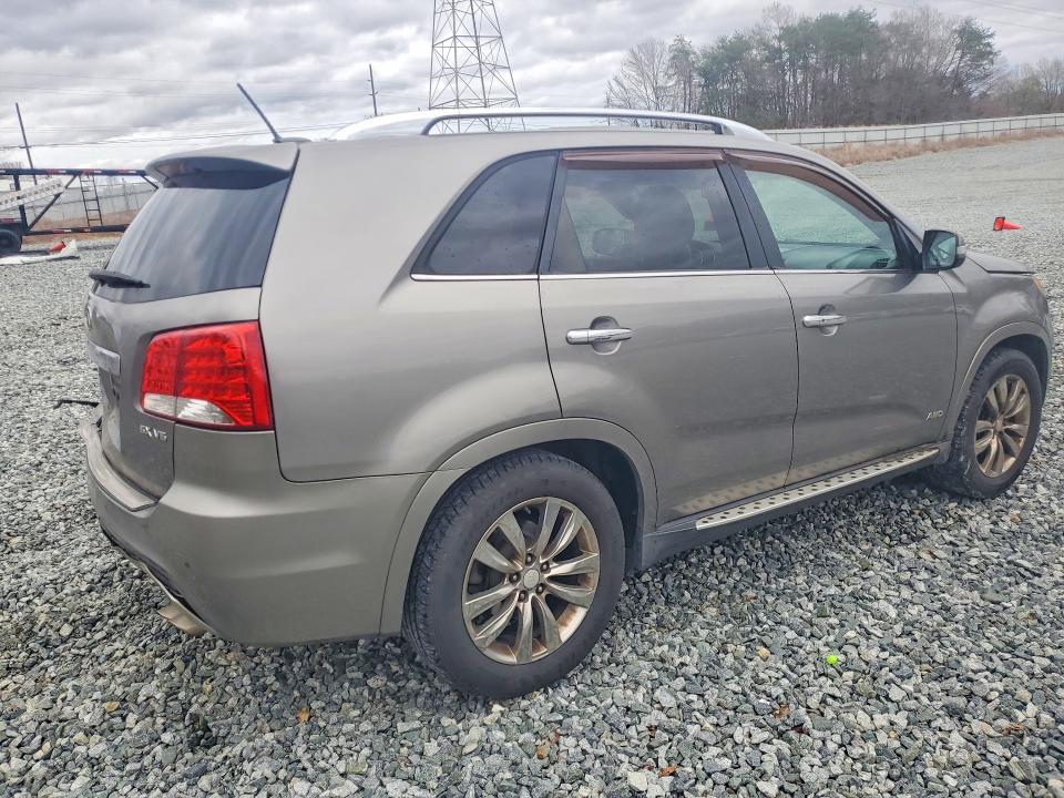 46082826 :رقم المزاد ، 5XYKWDA2XDG335362 vin ، 2013 Kia Sorento مزاد بيع