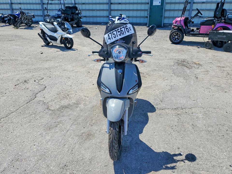 47575676 :رقم المزاد ، ZAPM898GXM7002804 vin ، 2021 Piaggio Liberty مزاد بيع