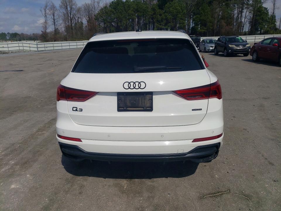 79554325 :رقم المزاد ، WA1EECF3XN1007611 vin ، 2022 Audi Q3 مزاد بيع