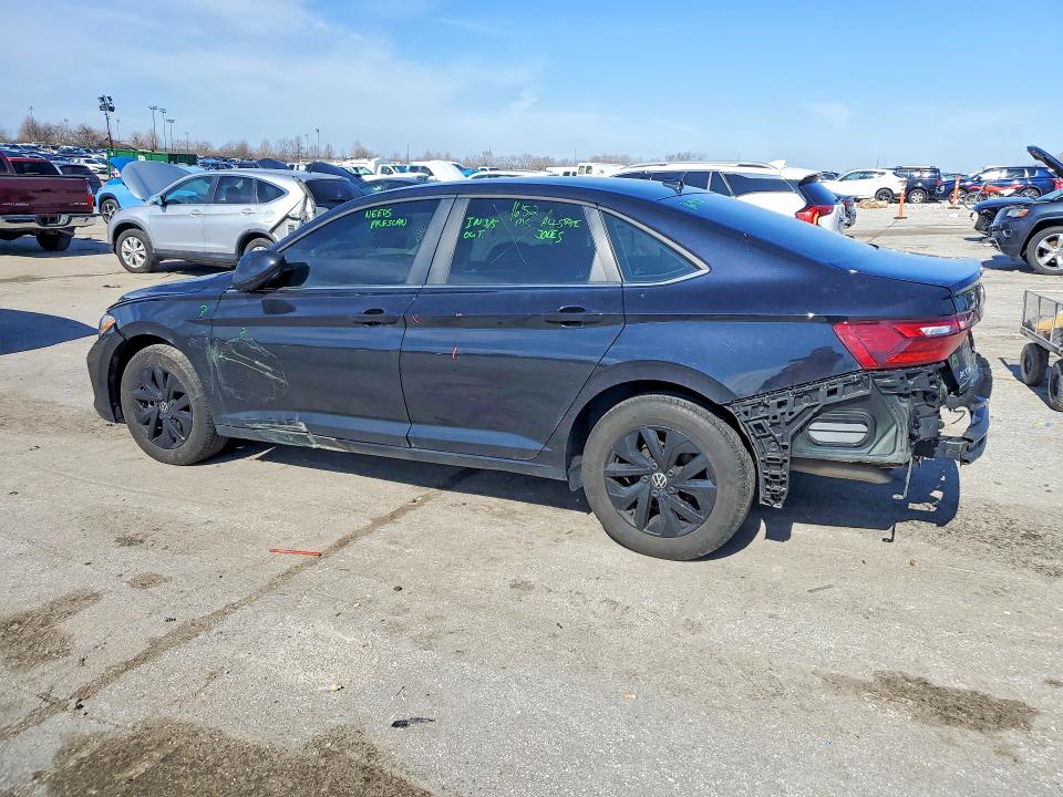 41672976 :رقم المزاد ، 3VW5M7BU1RM093881 vin ، 2024 Volkswagen Jetta مزاد بيع