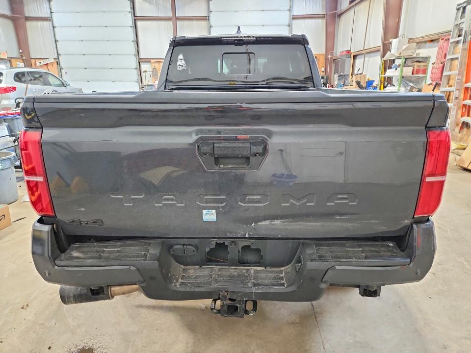 42006516 :رقم المزاد ، 3TYLB5JN6ST103586 vin ، 2025 Toyota Tacoma مزاد بيع