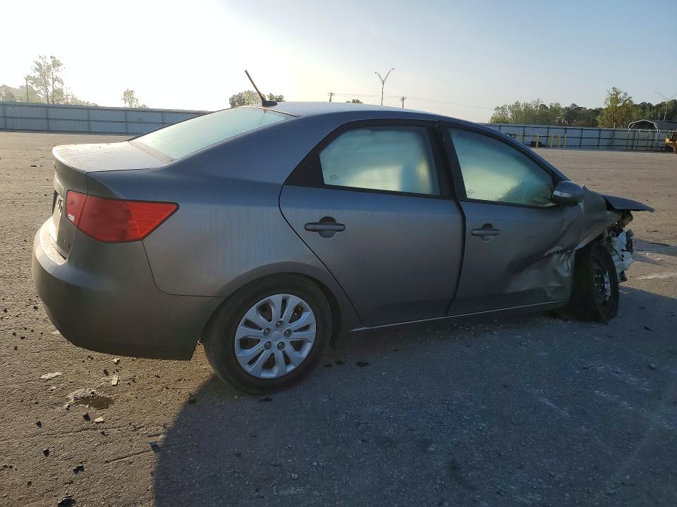 47863706 :رقم المزاد ، KNAFU4A23A5287261 vin ، 2010 Kia Forte مزاد بيع