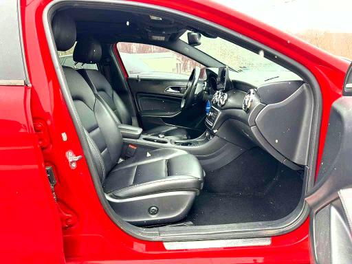 76570525 :رقم المزاد ، WDCTG4GB4KU018952 vin ، 2019 Mercedes-benz Gla مزاد بيع