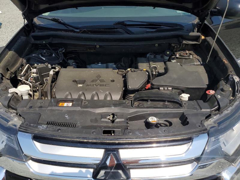 Продаж на аукціоні авто 2018 Mitsubishi Outlander, vin: JA4AZ3A36JZ058819, номер лоту: 47781826