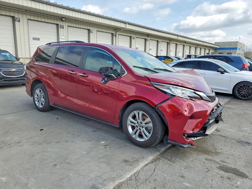 Продажа на аукционе авто 2022 Toyota Sienna, vin: 5TDXSKFC2NS062848, номер лота: 48301106