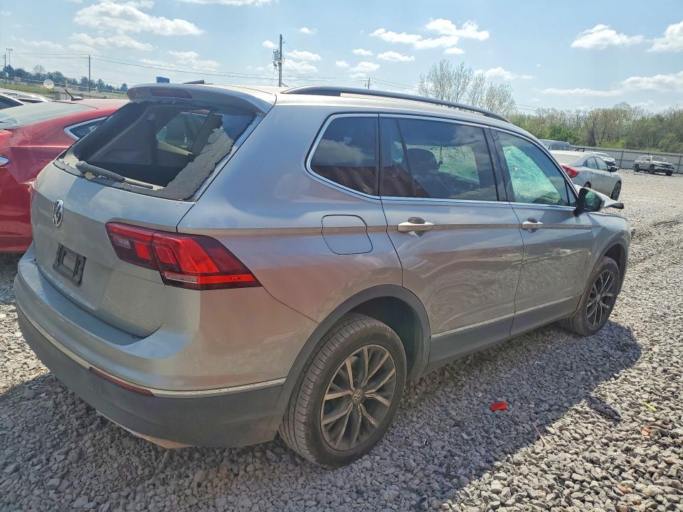 Продажа на аукционе авто 2020 Volkswagen Tiguan, vin: 3VV3B7AX3LM095748, номер лота: 47329946
