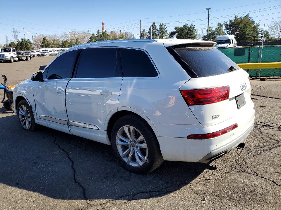 2017 Audi Q7 მანქანა იყიდება აუქციონზე, vin: WA1AAAF76HD006444, აუქციონის ნომერი: 45957296