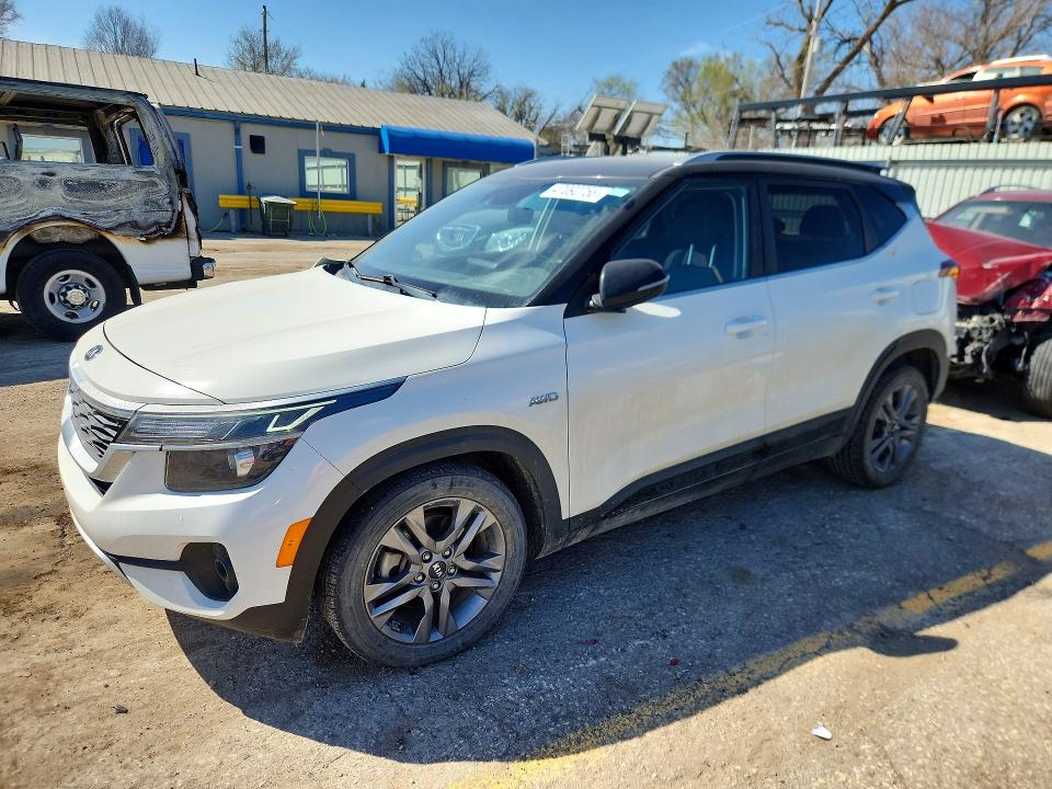Продажа на аукционе авто 2021 Kia Seltos, vin: KNDEUCAA3M7070236, номер лота: 47092756
