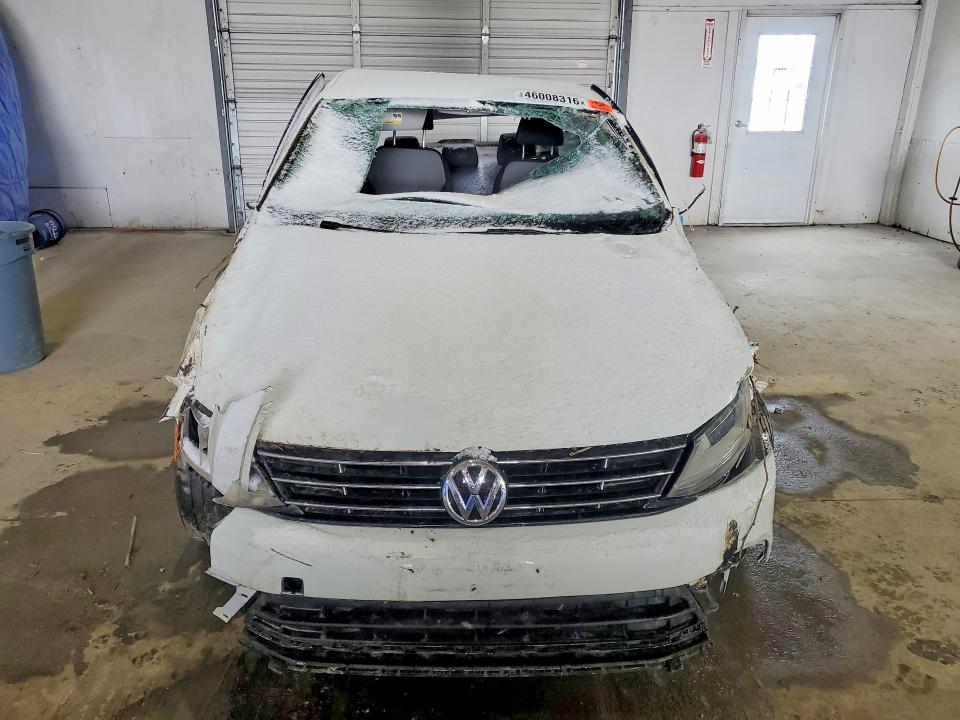Продаж на аукціоні авто 2018 Volkswagen Jetta, vin: 3VW2B7AJ3JM233742, номер лоту: 46008316