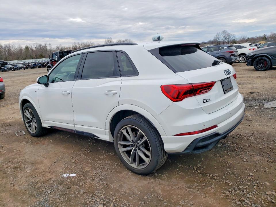 2023 Audi Q3 მანქანა იყიდება აუქციონზე, vin: WA1DECF39P1073596, აუქციონის ნომერი: 47950986