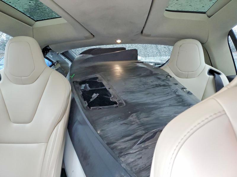 46353546 :رقم المزاد ، 5YJXCBE22JF141666 vin ، 2018 Tesla Model X مزاد بيع