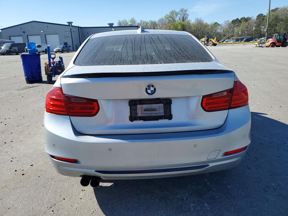 2013 Bmw 328 მანქანა იყიდება აუქციონზე, vin: WBA3C1G54DNR48287, აუქციონის ნომერი: 46550446