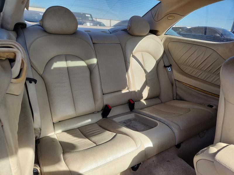 46070976 :رقم المزاد ، WDBTJ56H28F247418 vin ، 2008 Mercedes-benz Clk مزاد بيع