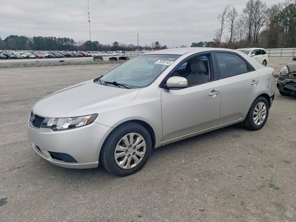 2010 Kia Forte მანქანა იყიდება აუქციონზე, vin: KNAFU4A29A5066697, აუქციონის ნომერი: 79395145