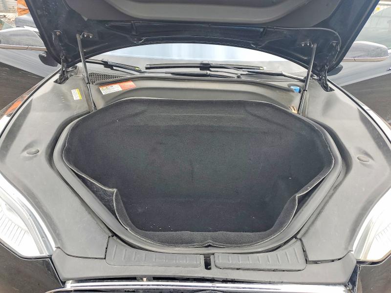 2015 Tesla Model S მანქანა იყიდება აუქციონზე, vin: 5YJSA1E43FF118352, აუქციონის ნომერი: 41742736
