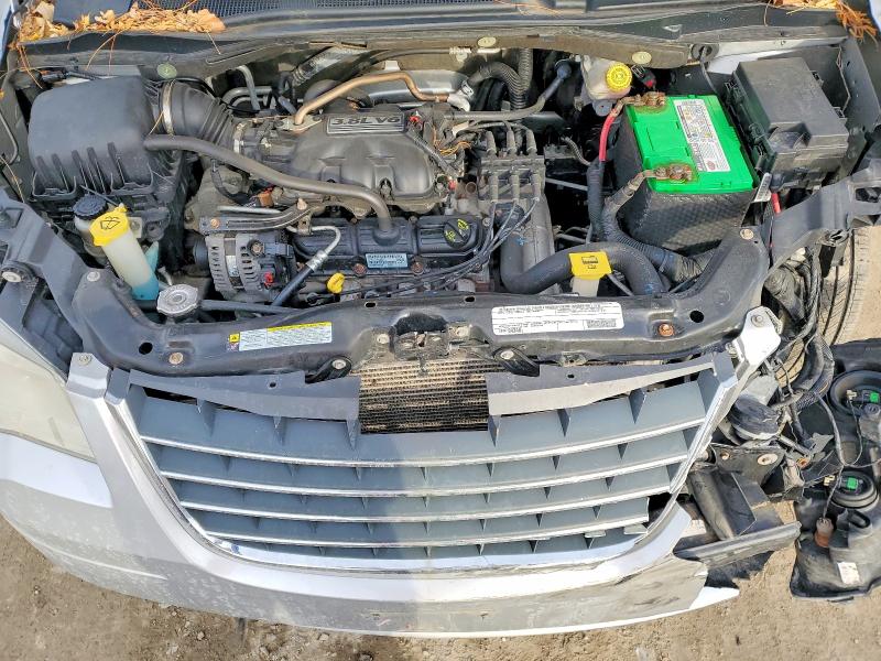 79655595 :رقم المزاد ، 2A4RR5D10AR450682 vin ، 2010 Chrysler Town & Country مزاد بيع