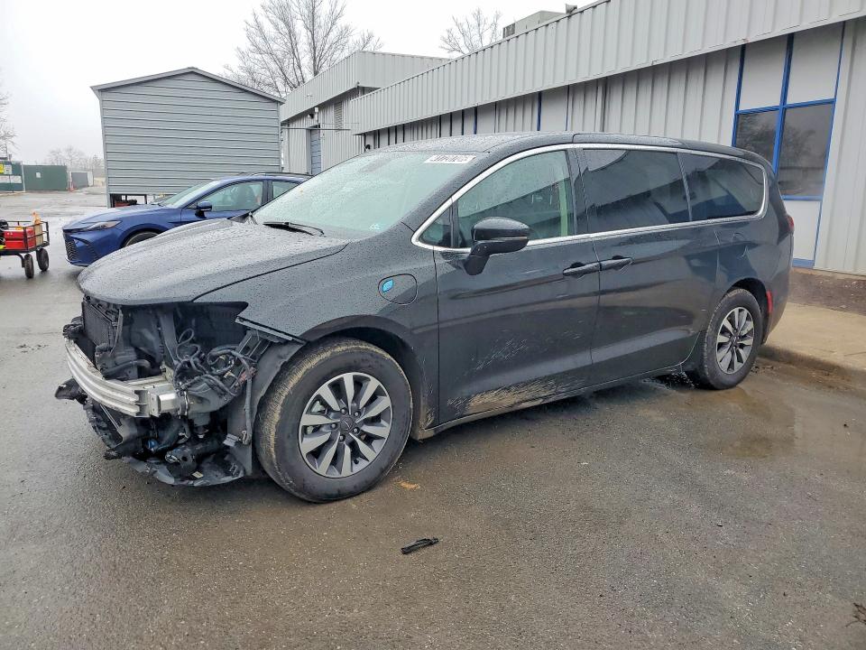 2022 Chrysler Pacifica მანქანა იყიდება აუქციონზე, vin: 2C4RC1L79NR167029, აუქციონის ნომერი: 41720706