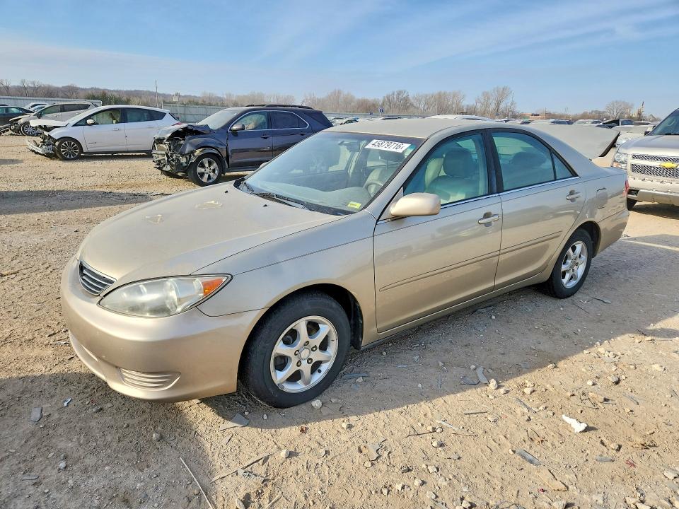 Продажа на аукционе авто 2005 Toyota Camry, vin: 4T1BE32K35U066628, номер лота: 45879716