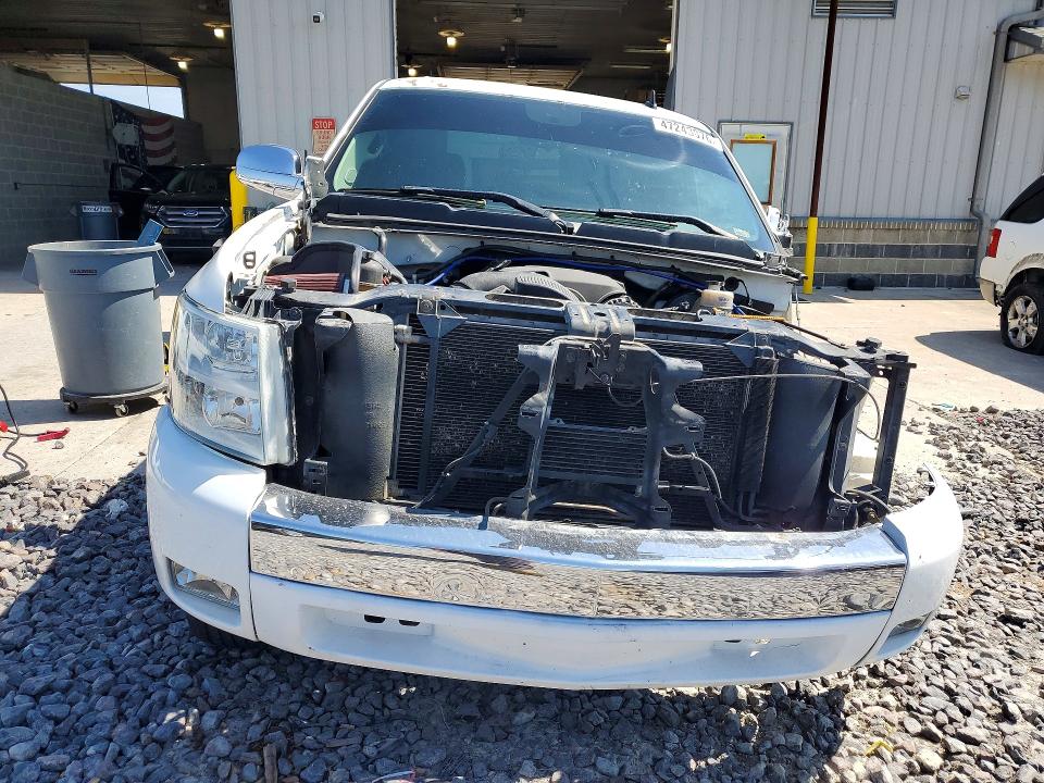 Продаж на аукціоні авто 2011 Chevrolet Silverado, vin: 3GCPCSE04BG242203, номер лоту: 47243876