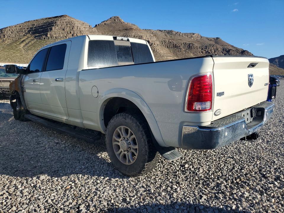 41932856 :رقم المزاد ، 3C63R3ML9JG312122 vin ، 2018 Ram 3500 مزاد بيع