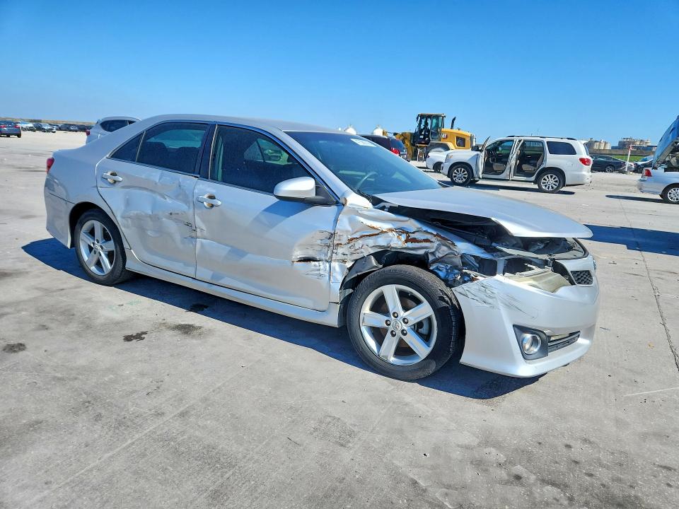 47369716 :رقم المزاد ، 4T1BF1FK3DU221964 vin ، 2013 Toyota Camry مزاد بيع