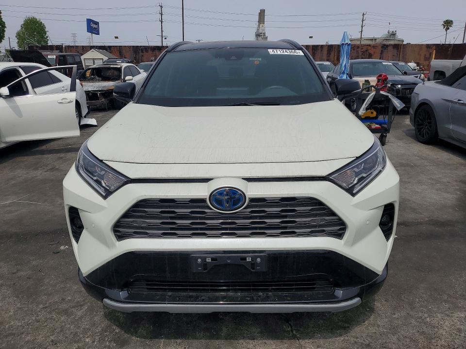 47124366 :رقم المزاد ، 4T3E6RFV8MU044230 vin ، 2021 Toyota Rav4 Hybrid مزاد بيع