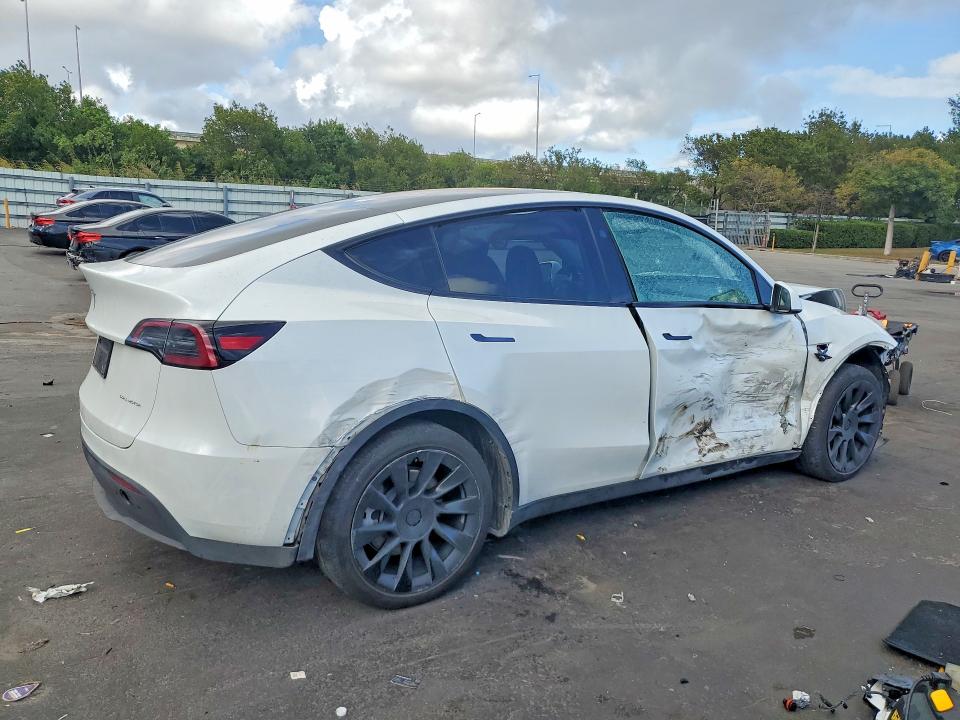 Продаж на аукціоні авто 2023 Tesla Model Y, vin: 7SAYGDEE7PA188182, номер лоту: 79733275