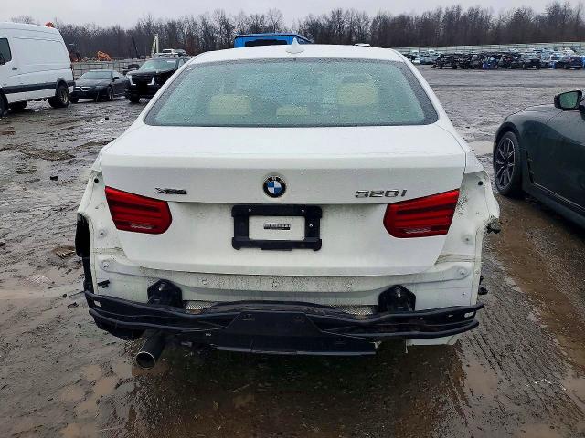 79805225 :رقم المزاد ، WBA8E5G50JNU47481 vin ، 2018 Bmw 320 مزاد بيع
