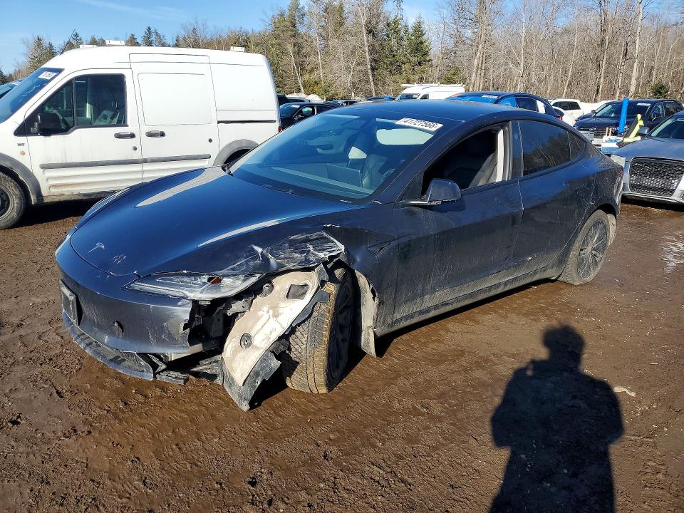 41727566 :رقم المزاد ، LRW3E7FA6RC093865 vin ، 2024 Tesla Model 3 مزاد بيع
