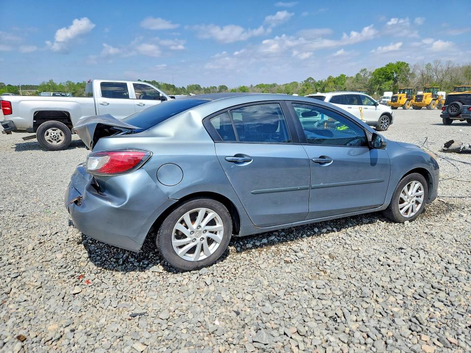 47630126 :رقم المزاد ، JM1BL1VF9C1504628 vin ، 2012 Mazda 3 مزاد بيع