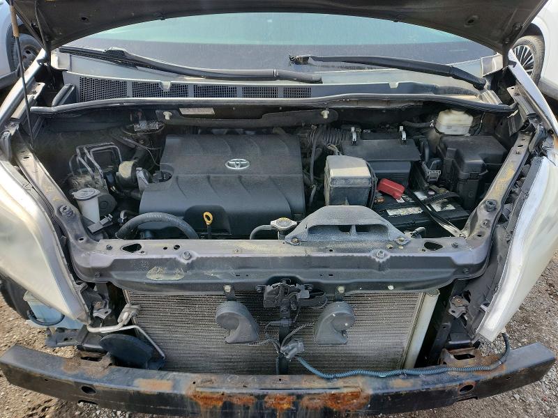 2013 Toyota Sienna მანქანა იყიდება აუქციონზე, vin: 5TDKK3DC6DS283628, აუქციონის ნომერი: 45661296