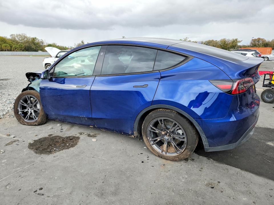 Продаж на аукціоні авто 2025 Tesla Model Y, vin: 7SAYGDEE9SA343324, номер лоту: 79689555