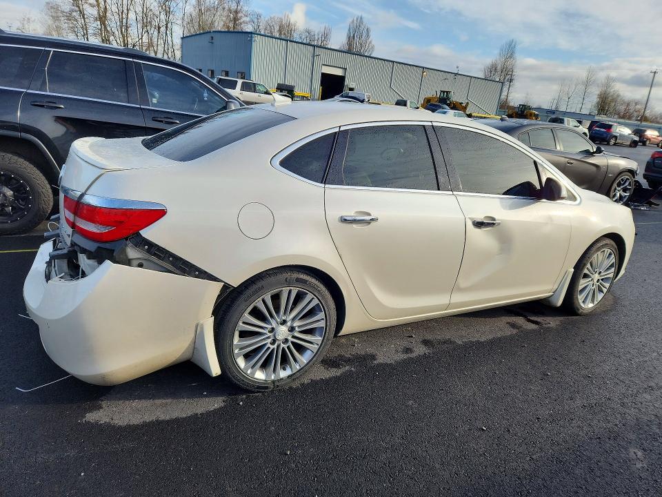 41831146 :رقم المزاد ، 1G4PT5SV5E4148099 vin ، 2014 Buick Verano مزاد بيع