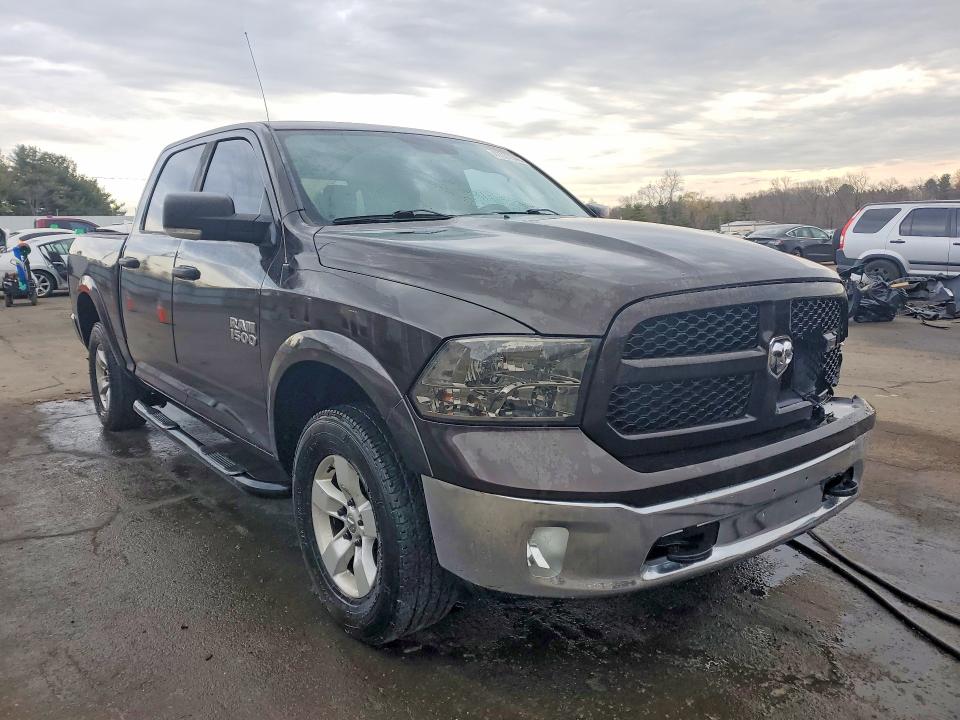47037346 :رقم المزاد ، 1C6RR7LG5GS371708 vin ، 2016 Ram 1500 مزاد بيع