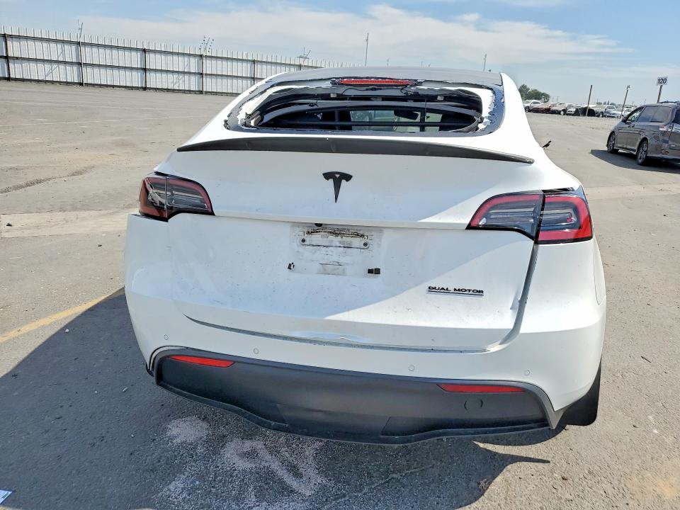 2022 Tesla Model Y მანქანა იყიდება აუქციონზე, vin: 7SAYGDEF9NF522821, აუქციონის ნომერი: 47402836