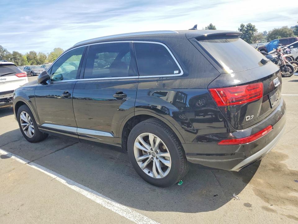 Продаж на аукціоні авто 2017 Audi Q7, vin: WA1AAAF74HD024893, номер лоту: 47376256