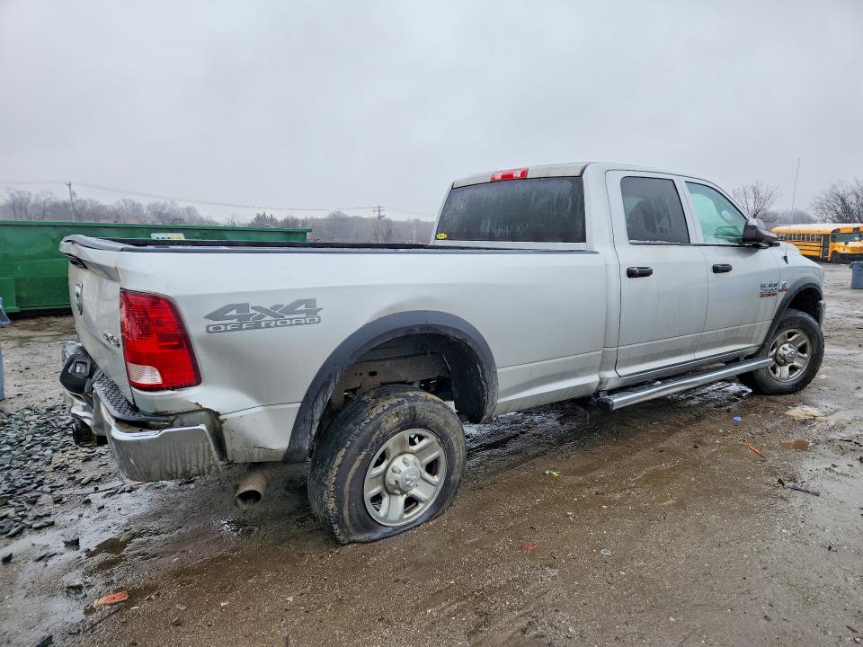 79036065 :رقم المزاد ، 3C6UR5HL6HG670704 vin ، 2017 Ram 2500 مزاد بيع