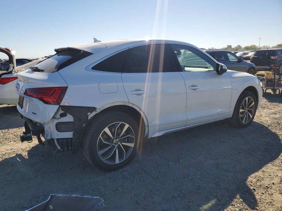 Продажа на аукционе авто 2022 Audi Q5, vin: WA15AAFYXN2116009, номер лота: 45650746