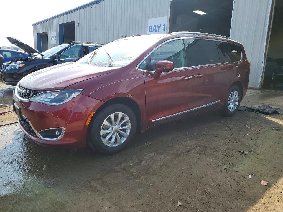 2018 Chrysler Pacifica მანქანა იყიდება აუქციონზე, vin: 2C4RC1BG0JR127921, აუქციონის ნომერი: 47403136