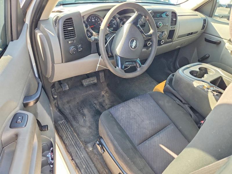 45813336 :رقم المزاد ، 0K0733085696 vin ، 2012 Chevrolet Silverado مزاد بيع
