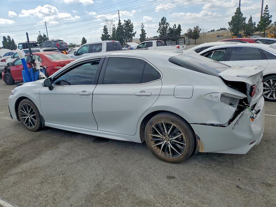 Продажа на аукционе авто 2023 Toyota Camry, vin: 4T1G11AK3PU154038, номер лота: 45450246
