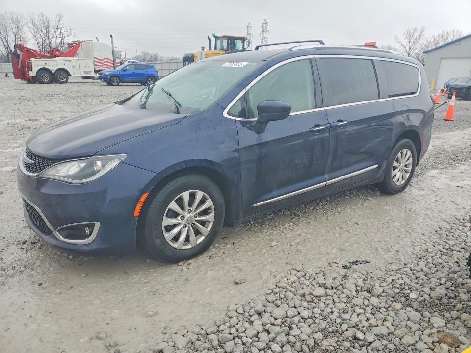 2019 Chrysler Pacifica მანქანა იყიდება აუქციონზე, vin: 2C4RC1BG2KR666171, აუქციონის ნომერი: 79767075