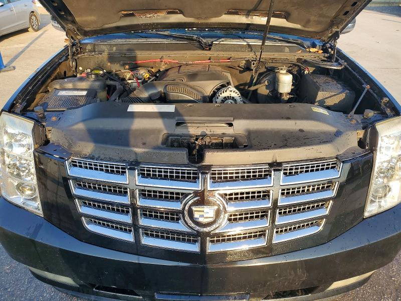 Продаж на аукціоні авто 2008 Cadillac Escalade, vin: 1GYFK66858R276874, номер лоту: 79646065