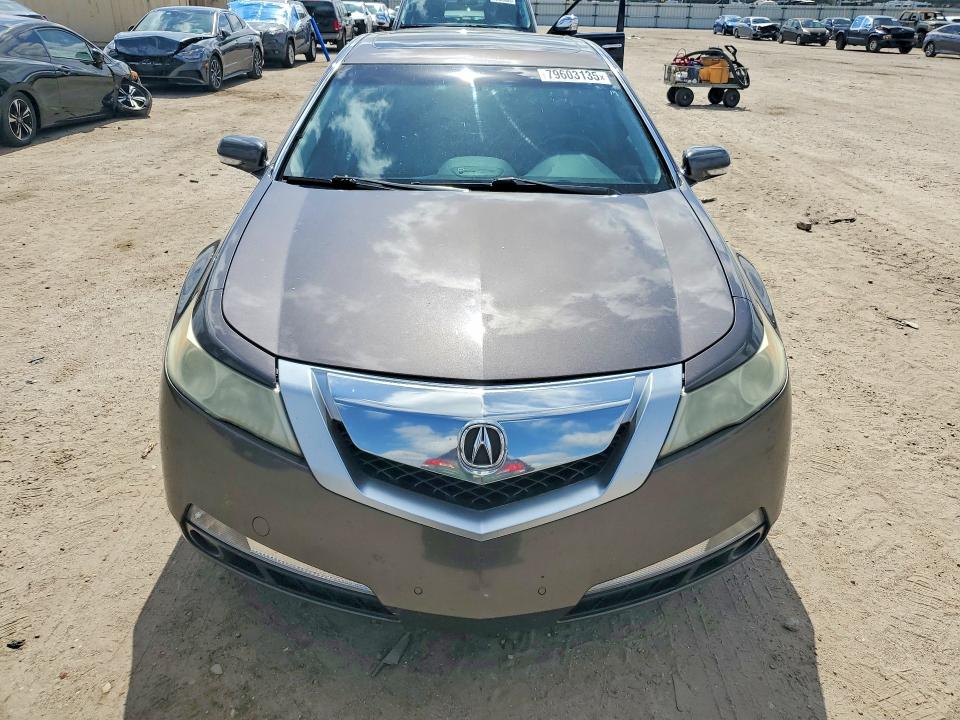 79603135 :رقم المزاد ، 19UUA8F5XAA003257 vin ، 2010 Acura Tl مزاد بيع